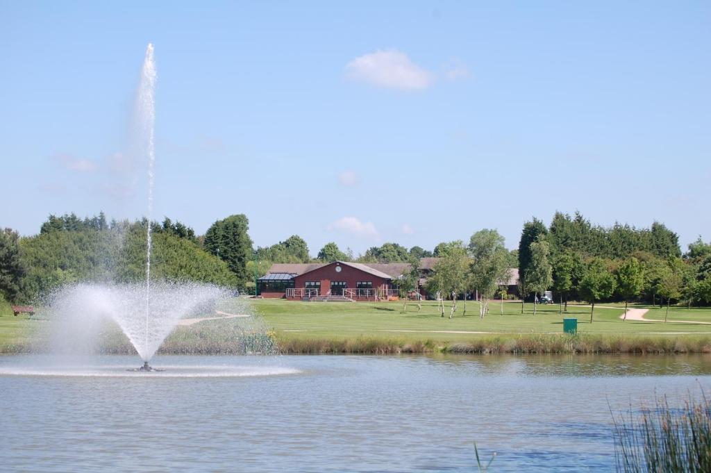 Calderfields Golf & Country Club Hotel Walsall Bagian luar foto