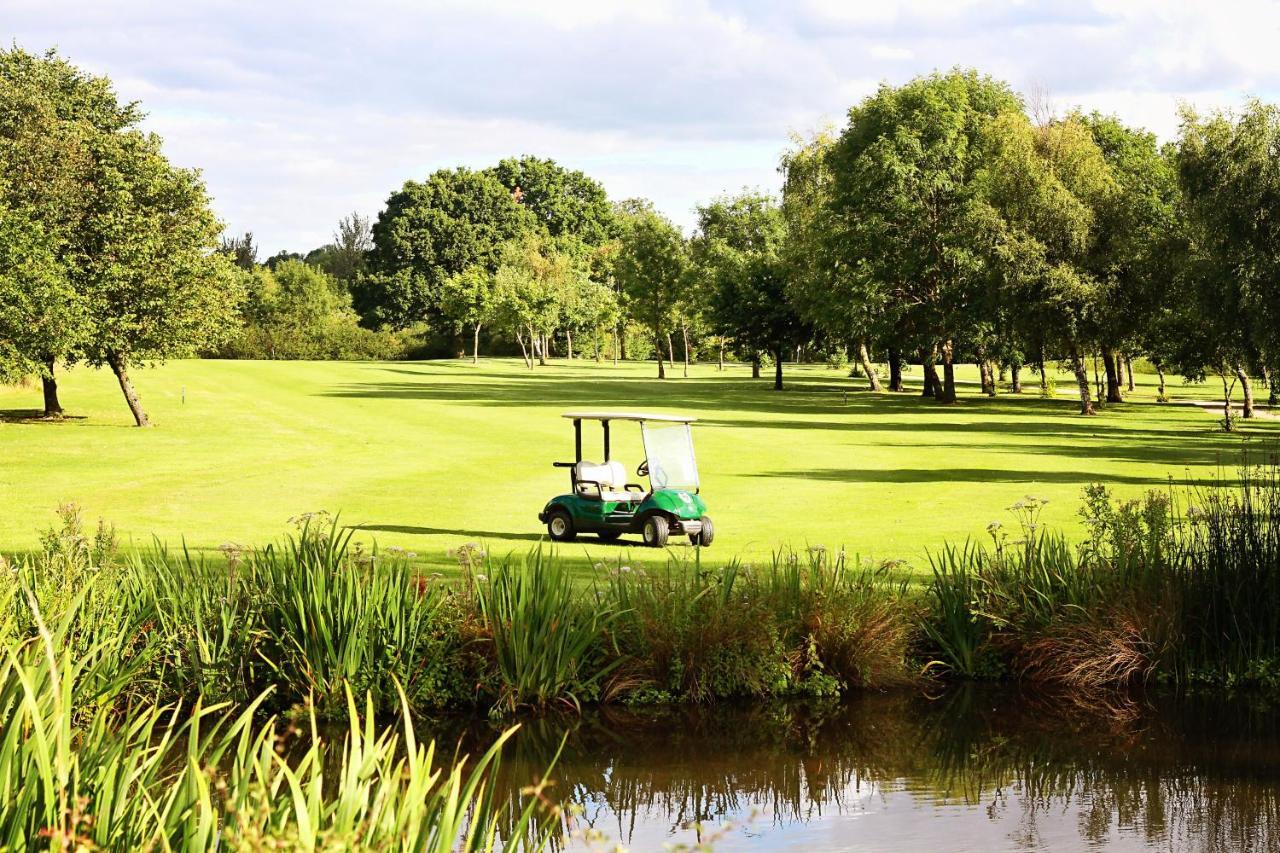 Calderfields Golf & Country Club Hotel Walsall Bagian luar foto